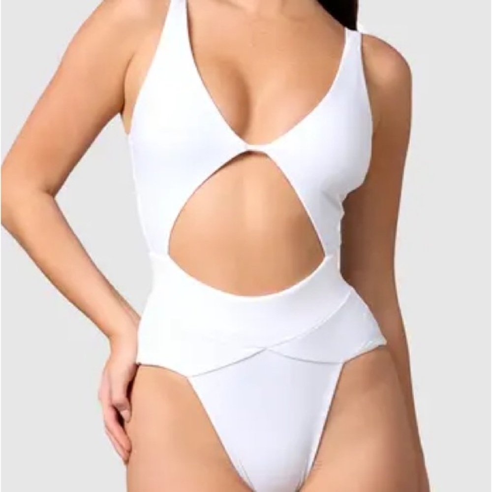 NWT MBM Swim Aspire One-Piece Swimsuit Size Medium